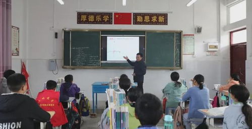 新縣箭廠河鄉初級中學教師吳世貴的教育之歌